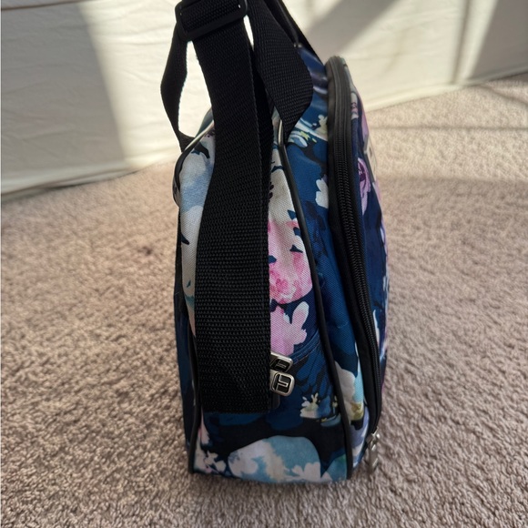 Tag Floral Blue and Pink Travel Bag - Picture 5 of 14